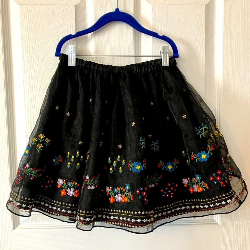 Hanna Andersson Twilight Black Organza Embroidered Skirt Sz 130